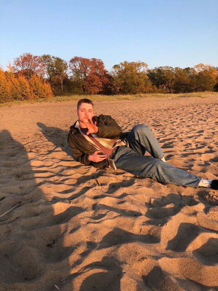  26705470  , 23 ,    -