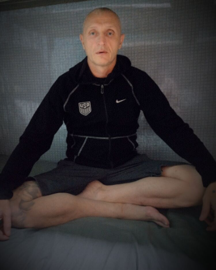  52674170  Oleg, 45 ,    