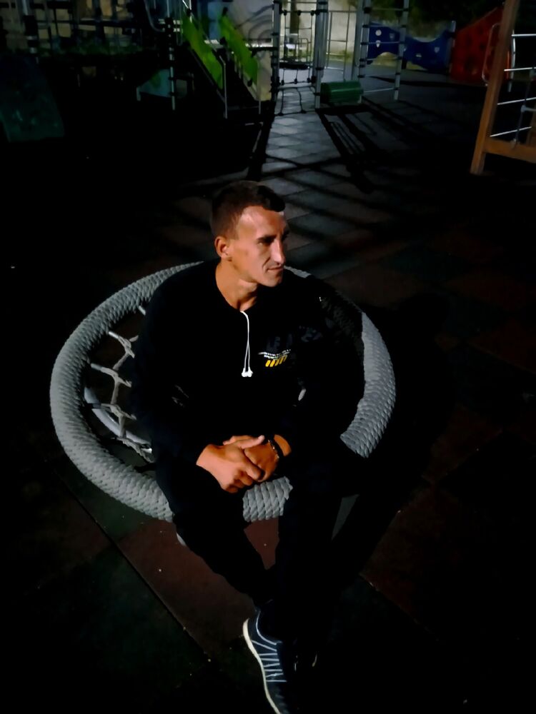  39168270  Nikolay, 31 ,    