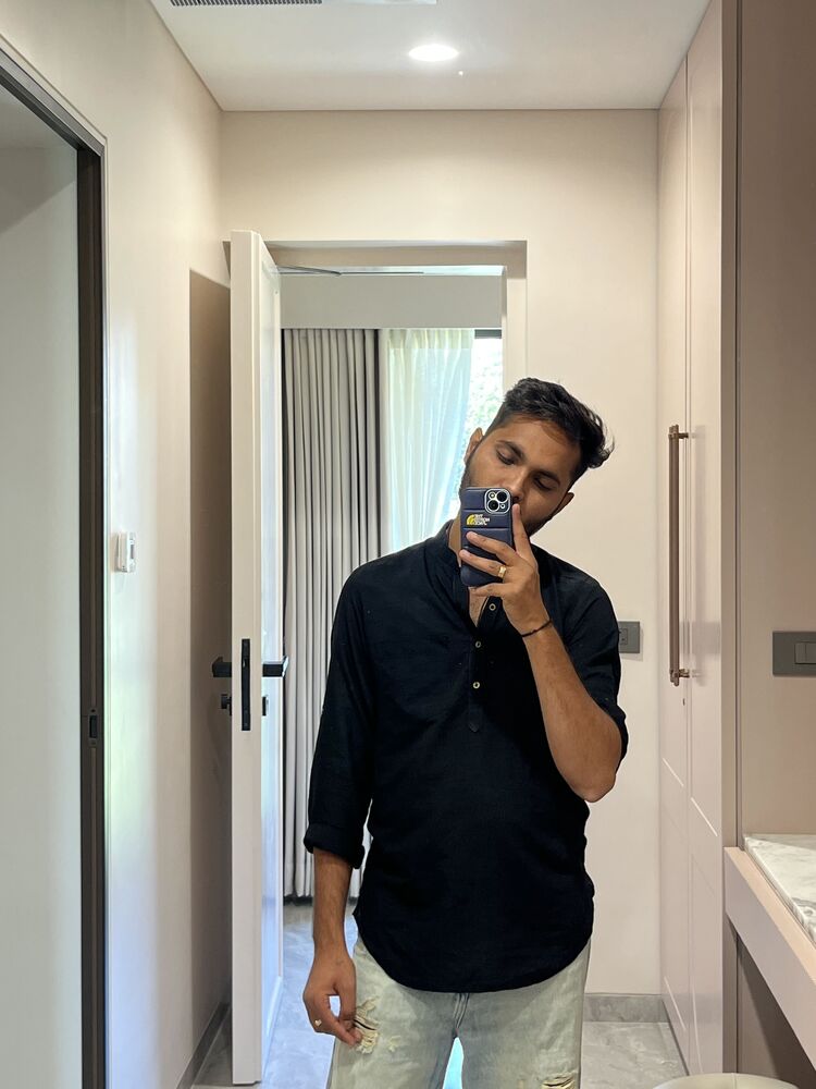  Bosan,   Piyush, 26 ,   ,   
