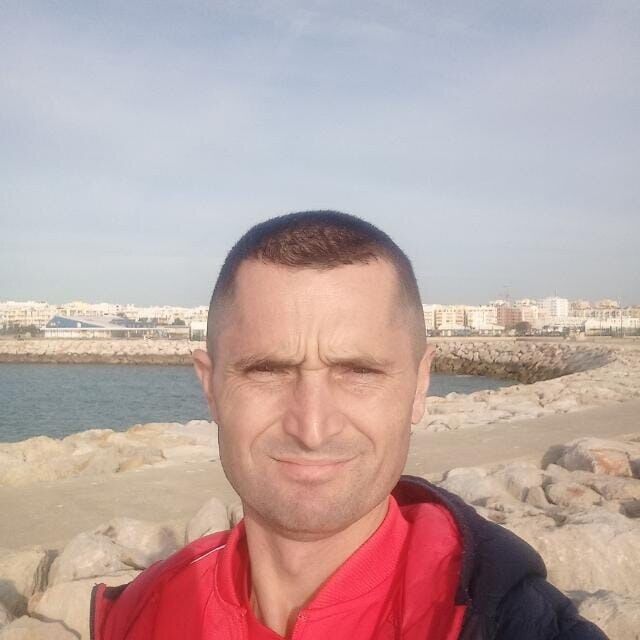  47352640  Gabriel, 32 ,    