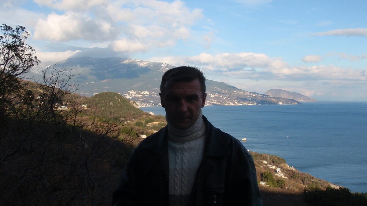  ,   Viktor, 47 ,   ,   , c 