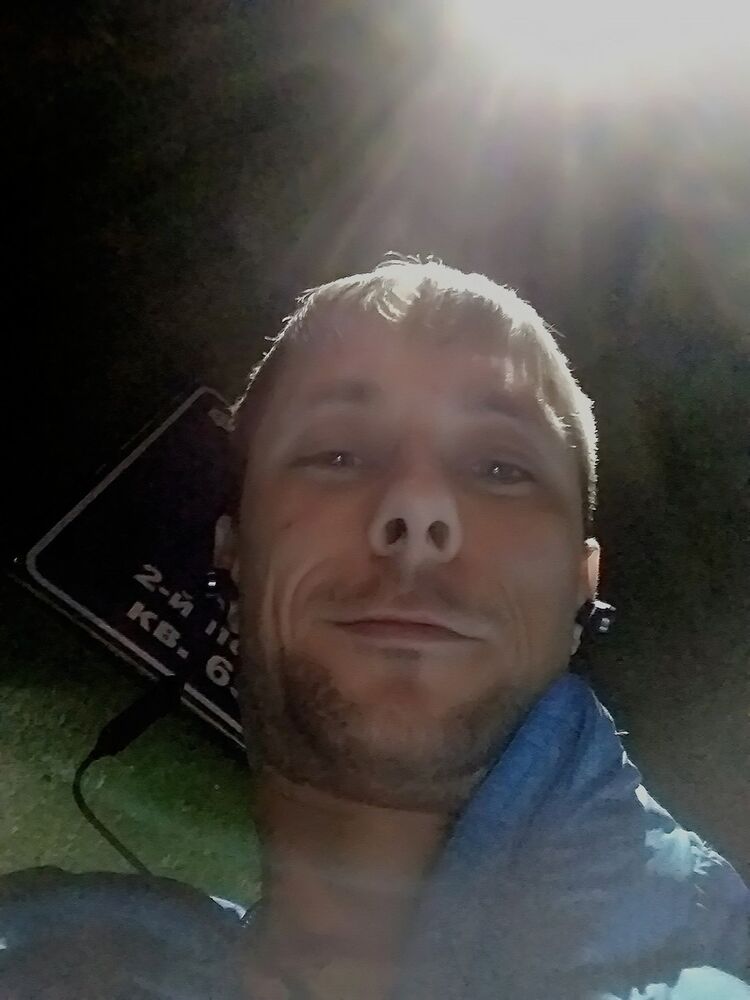  ,   Oleg, 42 ,   