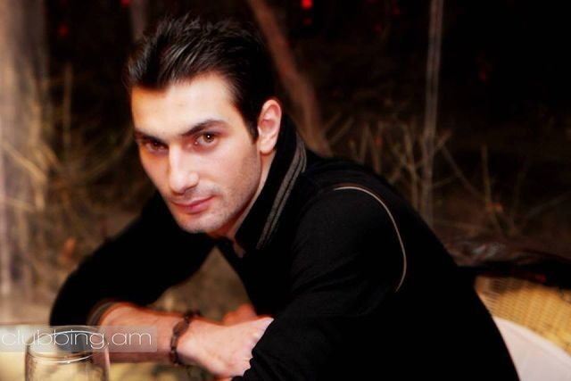  ,   Gor, 32 ,   
