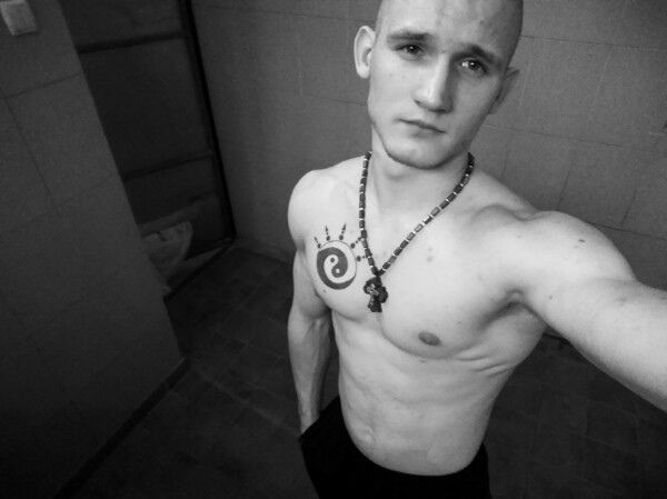 38699100  Vyacheslav, 24 ,    