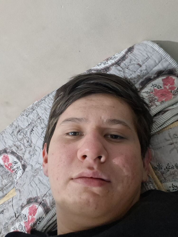  54287270  Latif, 18 ,    