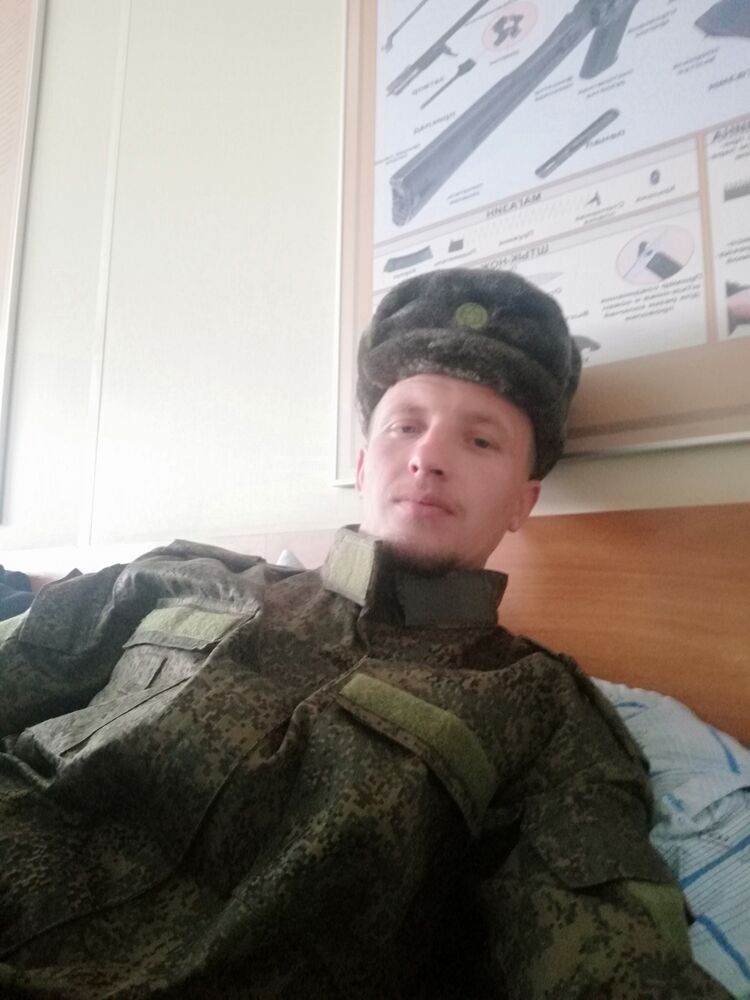  ,   Ivan, 31 ,   ,   