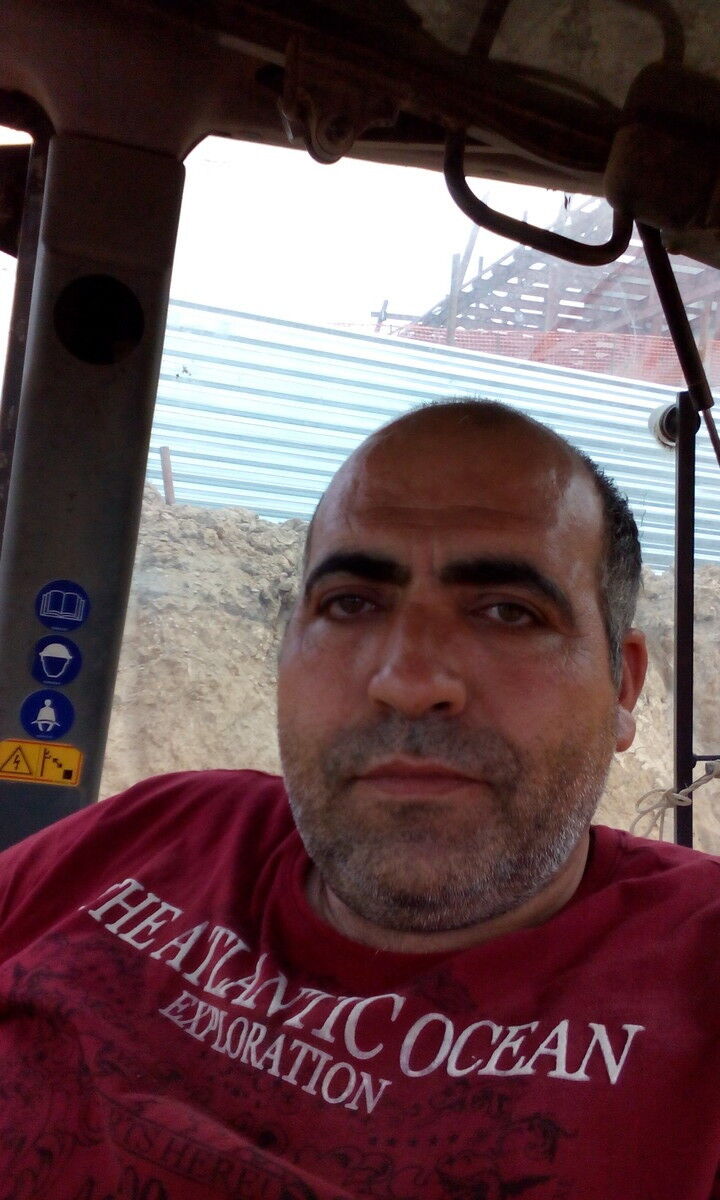  ,   Ahmet, 48 ,   