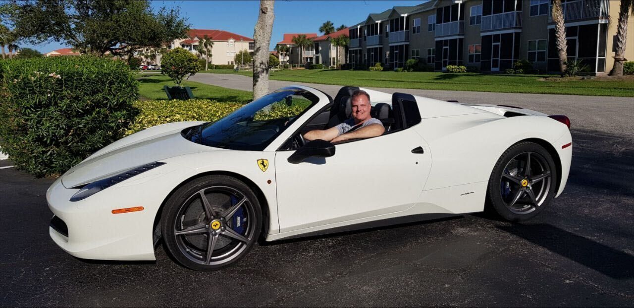  51273480  Paul, 41 ,    -