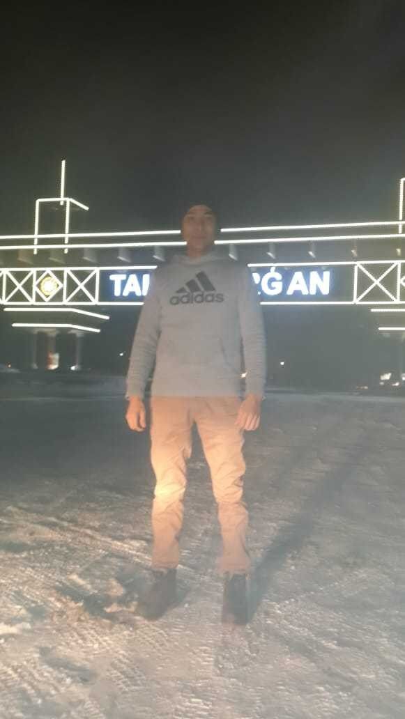  ,   Erzhan, 35 ,     , c 