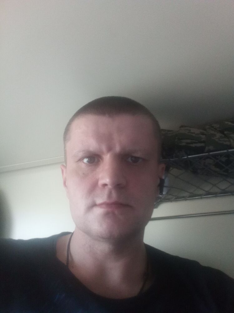  46452710  , 42 ,    