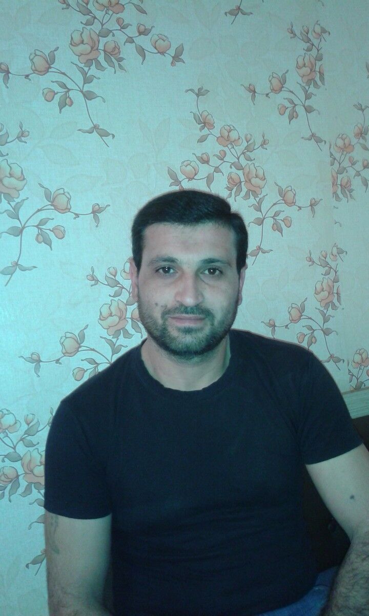  11216890  Behruz, 43 ,    