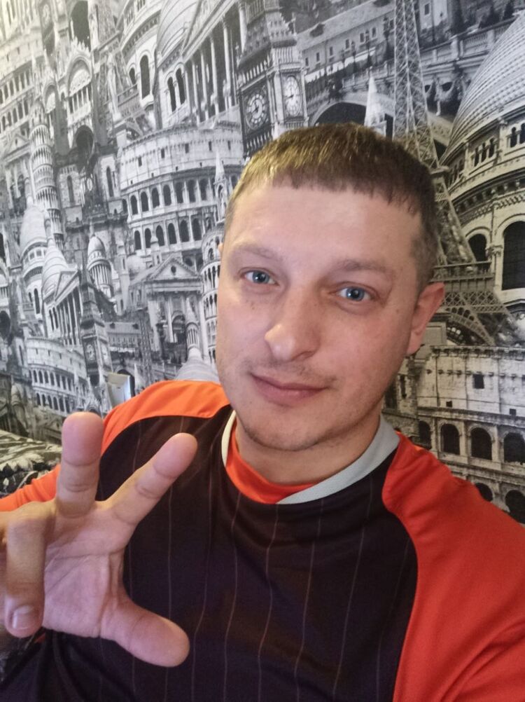  34381580  , 40 ,    