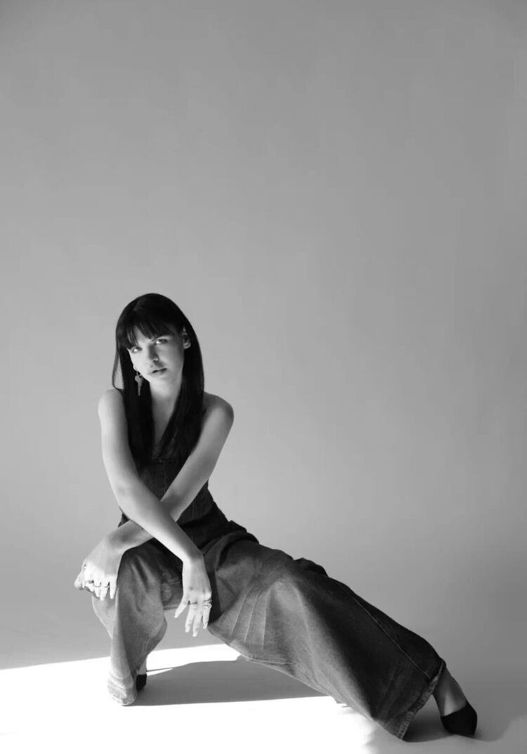  53241390  , 22 ,    -