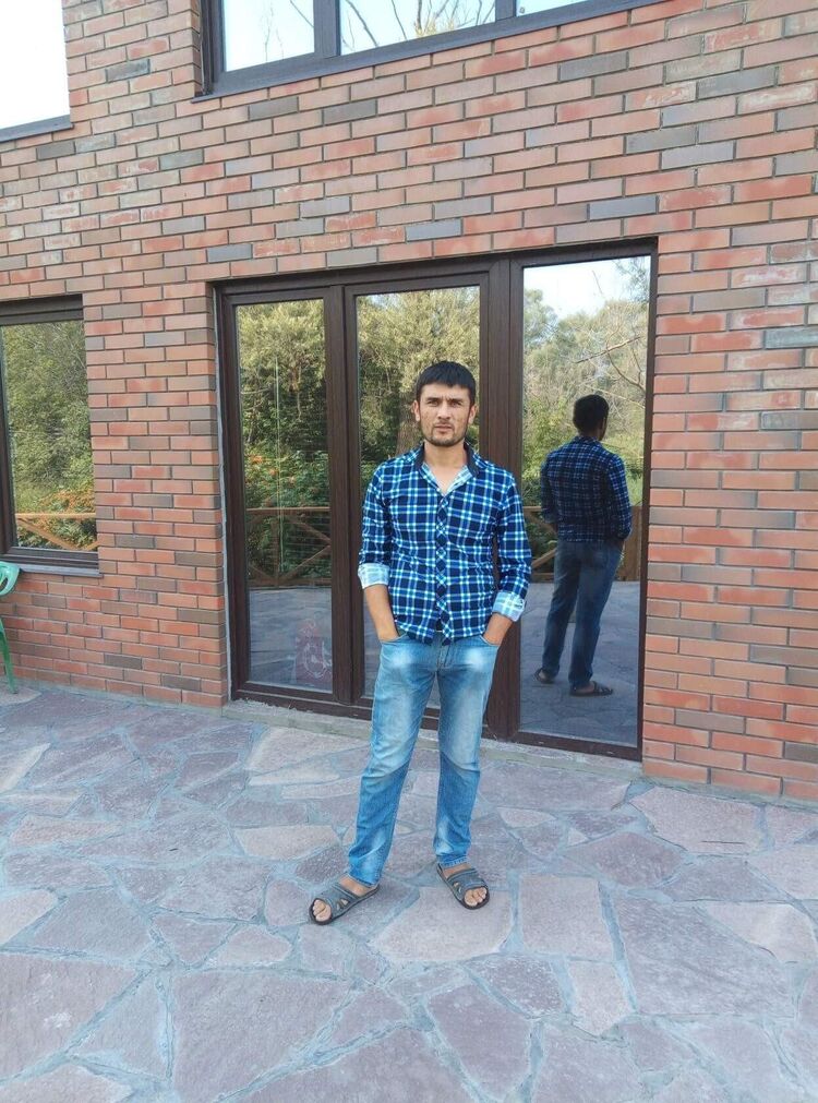  49573720  Akbar, 31 ,    