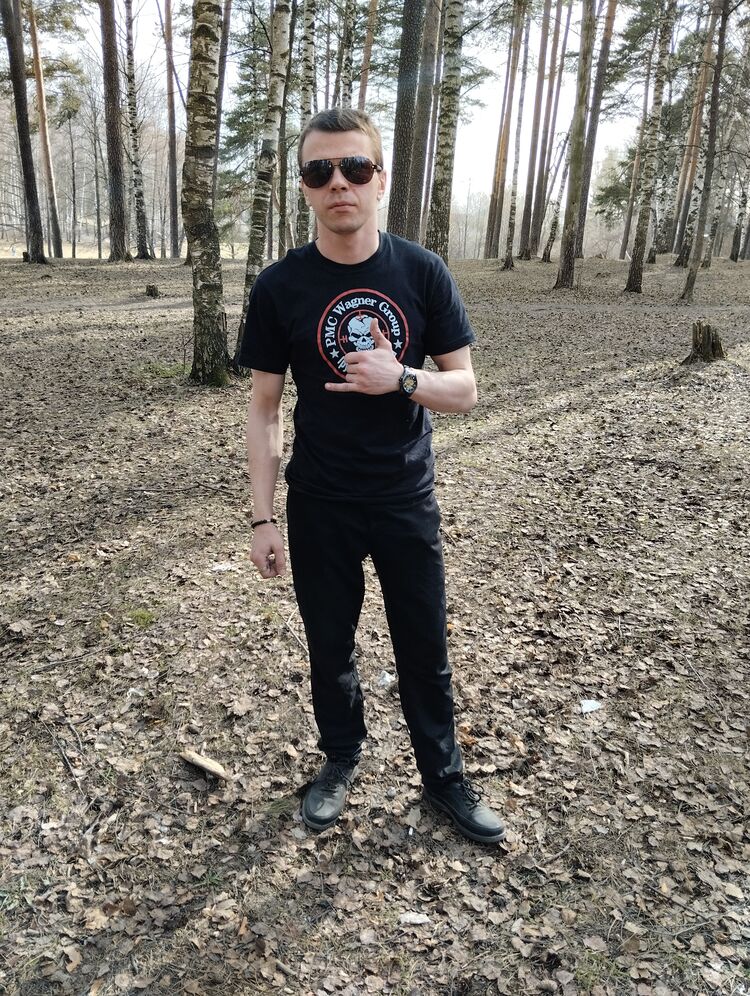  33900340  Sergey, 33 ,    