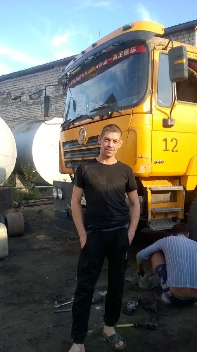  7019280  Alexei, 42 ,    