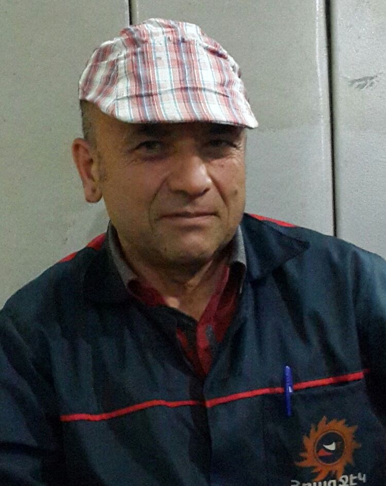  6812910  Armen, 62 ,    