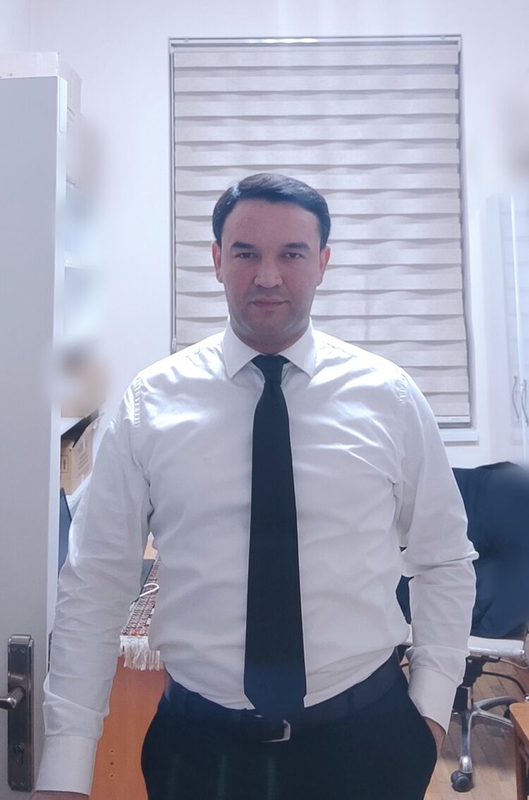  53853230  Muhammet, 32 ,    