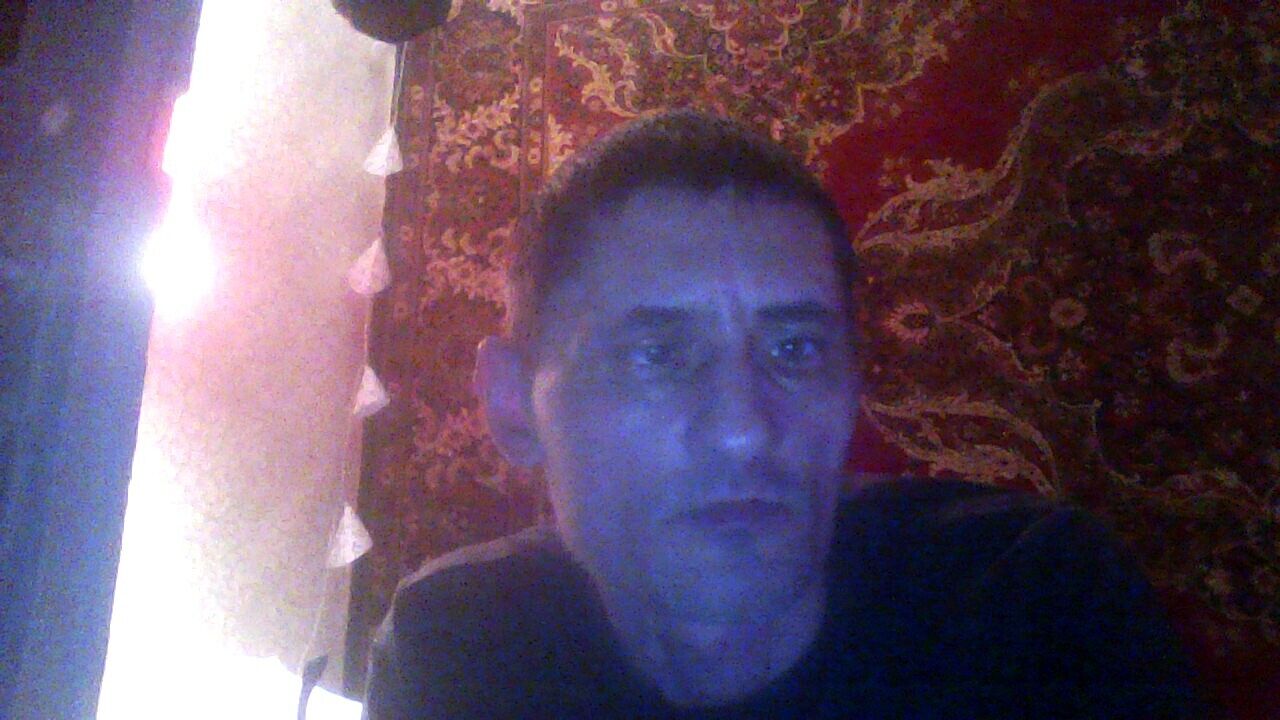  41812370  Max, 45 ,    