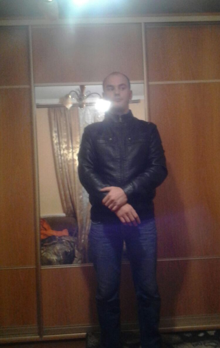  ,   Vladislav, 32 ,   ,   , c 