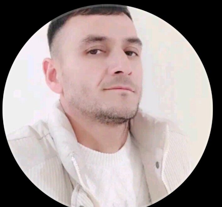  52587080  Halil, 40 ,    