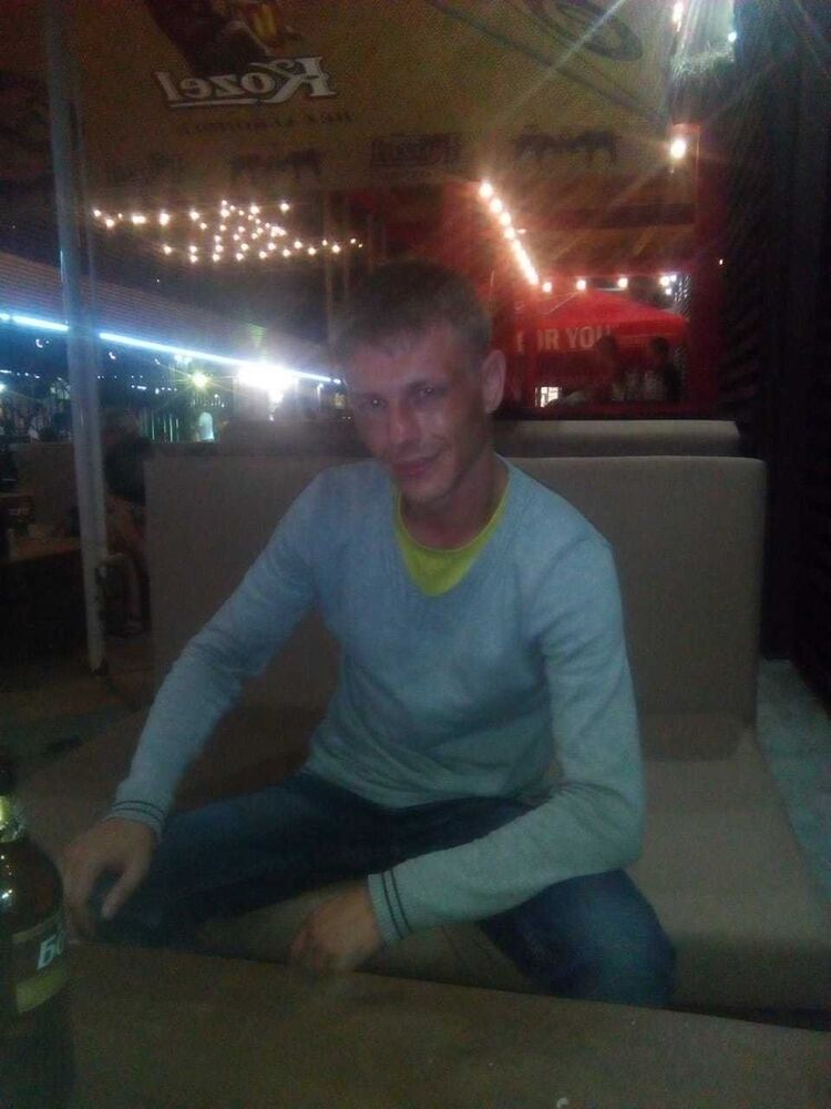  ,   Malik, 30 ,   ,   , c 