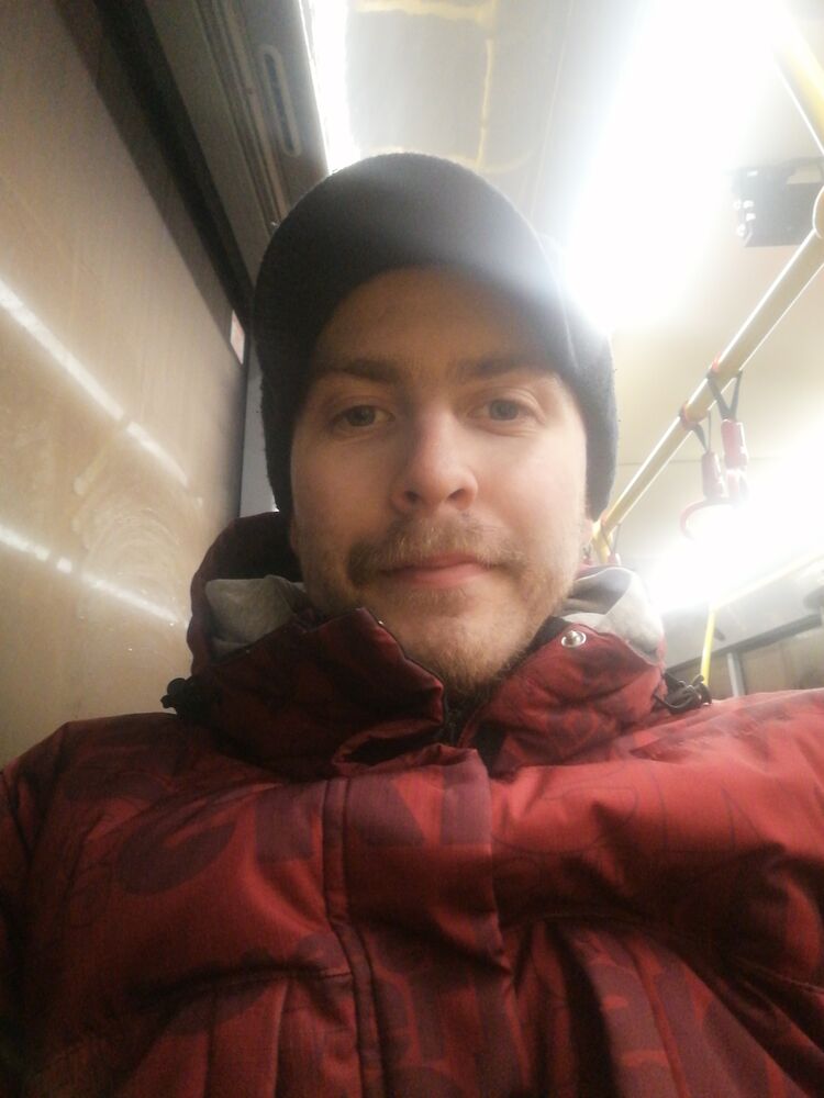  ,   Ilya, 25 ,   ,   , c 