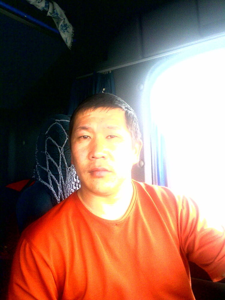  4174320  Artur, 45 ,    -