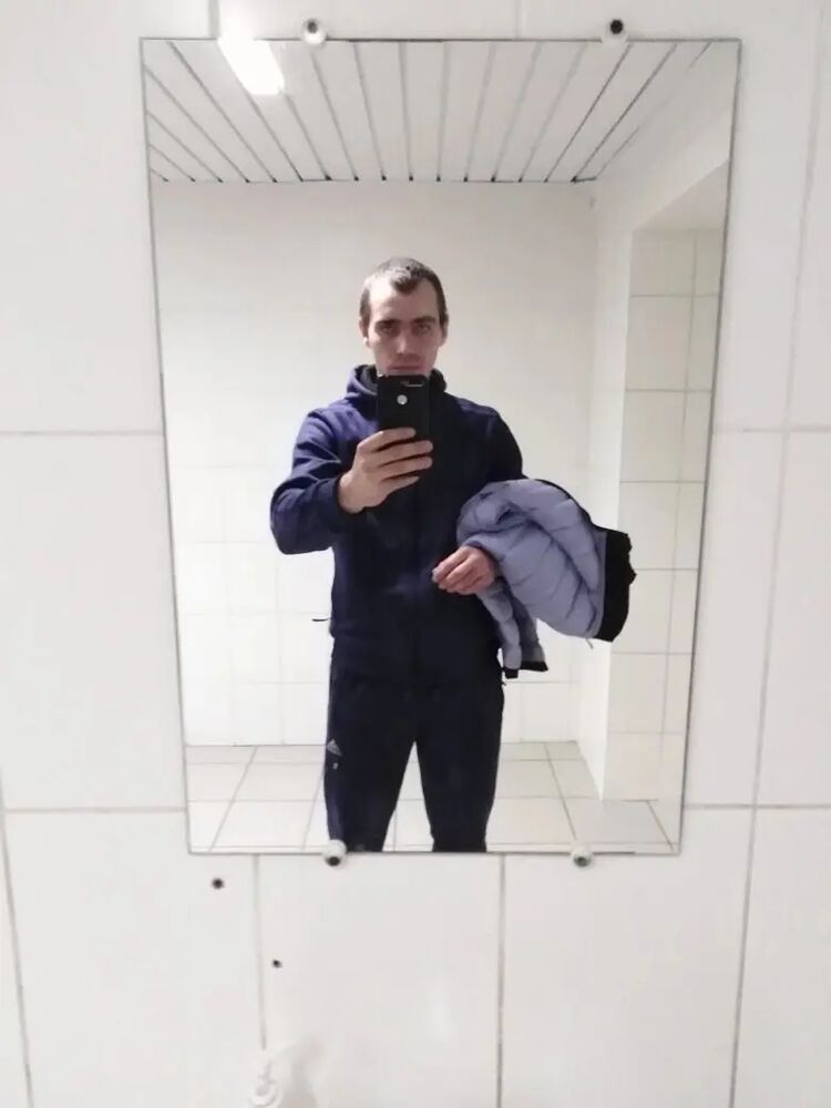  48974720  , 33 ,    