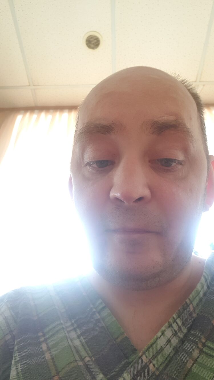 51827030  Stas, 37 ,    
