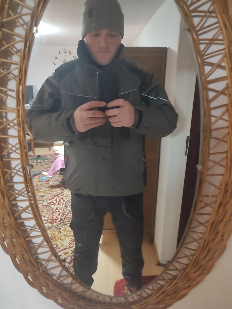  53314320  Andrej, 37 ,    Deinze