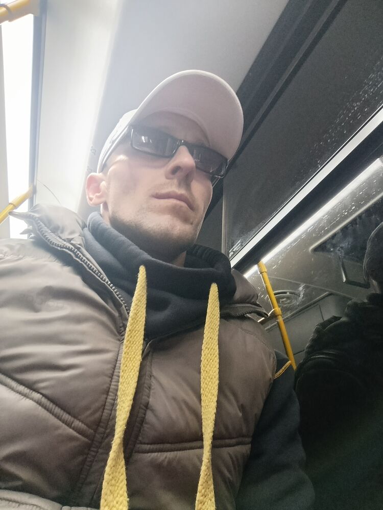  47654420  VoVa, 40 ,    