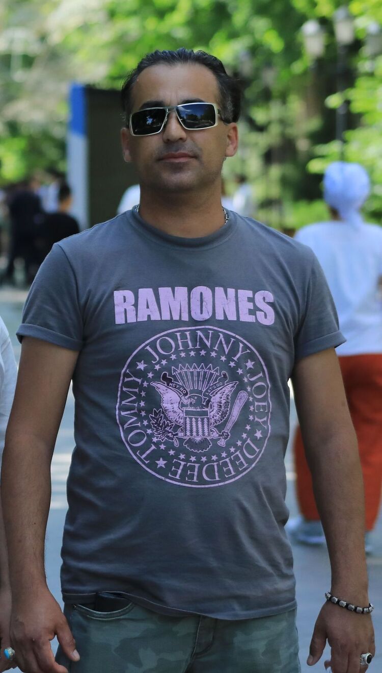  45362320  MuzaFFar, 47 ,    