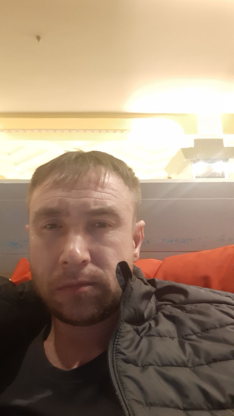  28298660  , 46 ,    