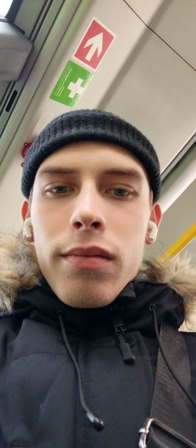  47524150  Dmitriy, 23 ,     