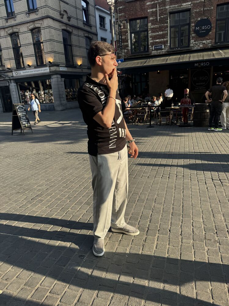  54648150  Aziz, 22 ,    Mechelen