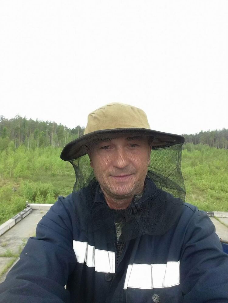  25043580  , 56 ,    