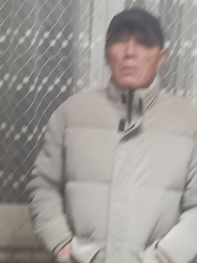  40857980  Erjan, 44 ,    