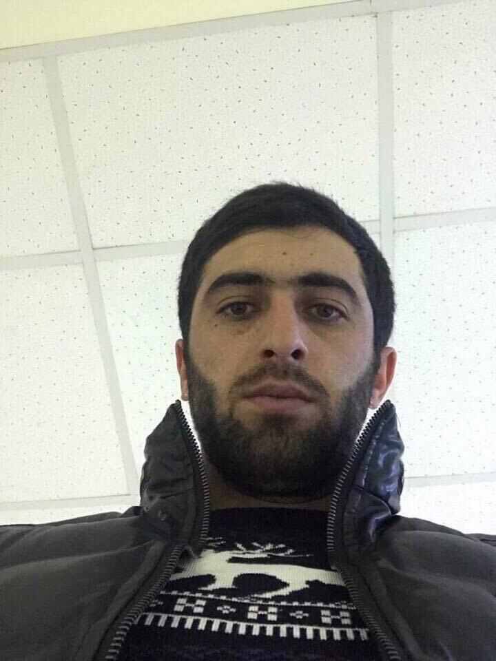  ,   Alex, 32 ,   ,   