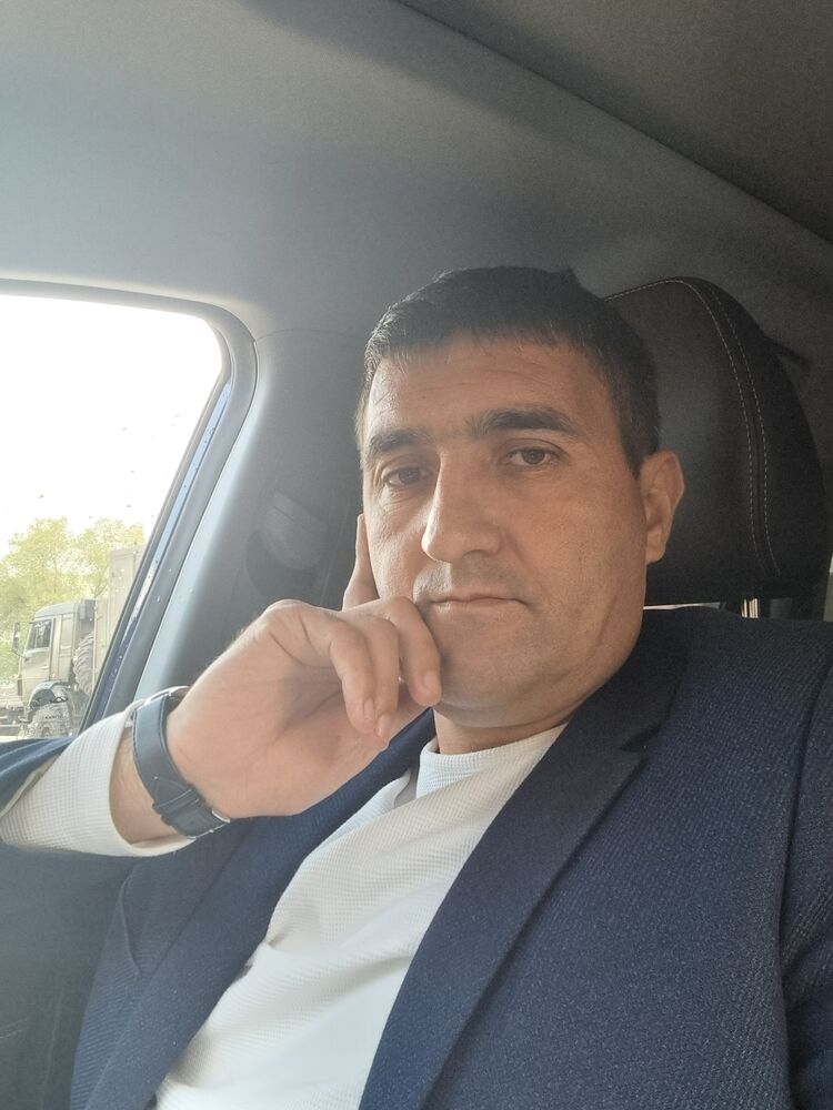  26565610  Roma, 46 ,    