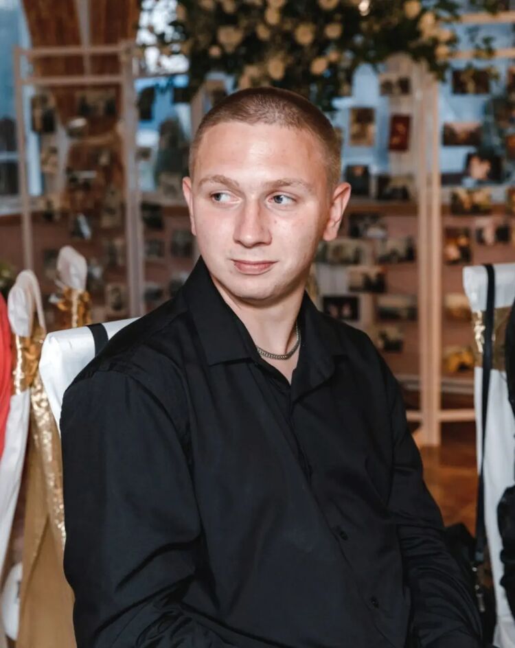  52157680  Andrey, 27 ,    