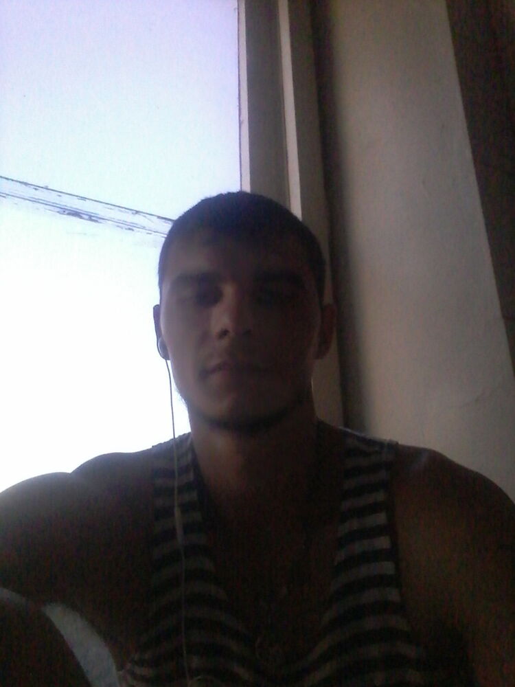  13077520  Damir, 38 ,     