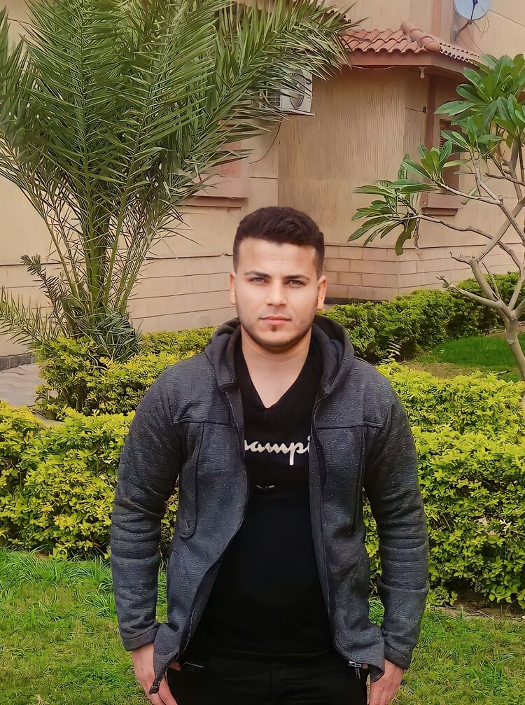  53777460  Mahmoud, 31 ,    