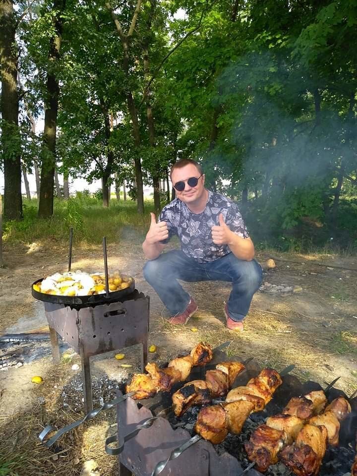  19302990  Stas, 42 ,    -