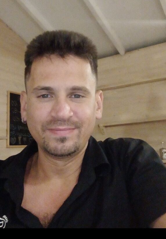  ,   Antonio, 37 ,   ,   