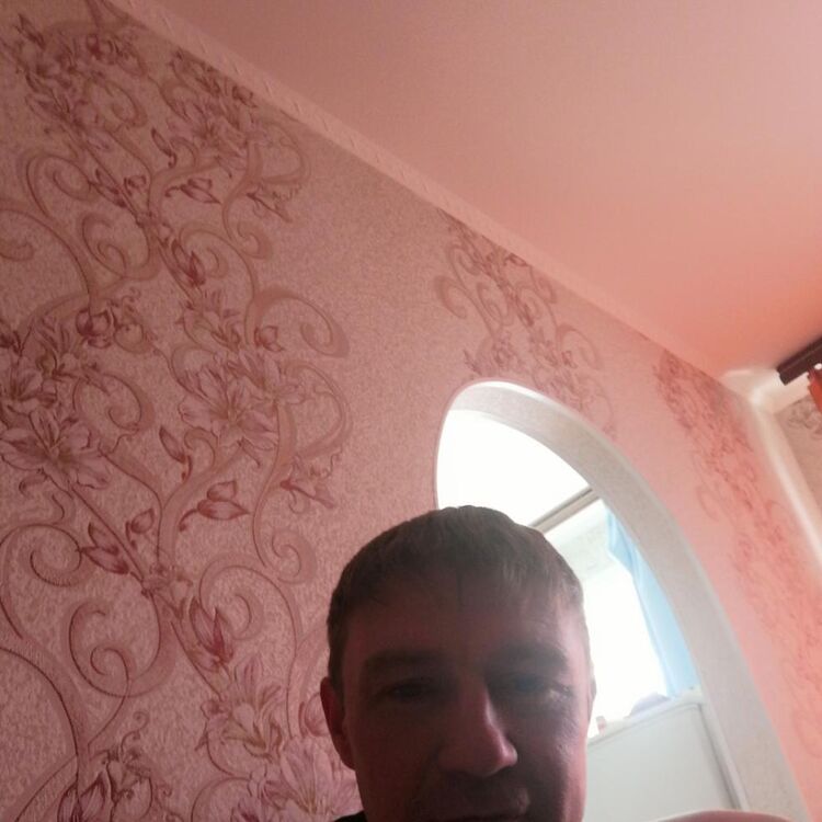  ,   Alex, 46 ,   ,   