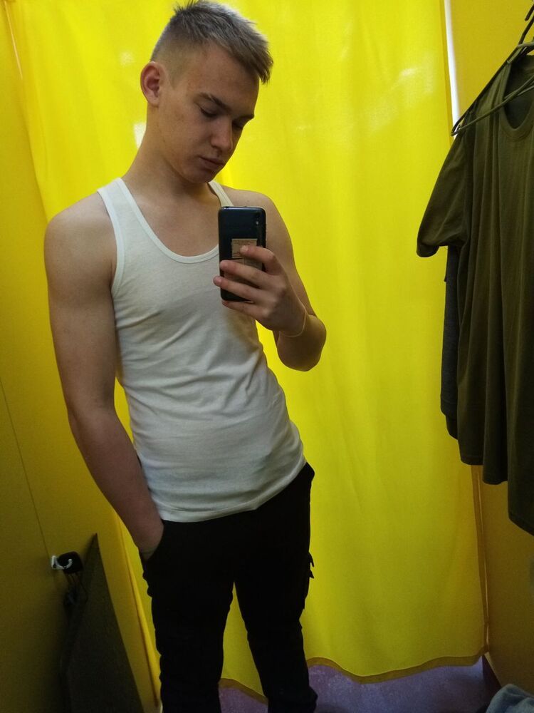  30033870  , 24 ,    