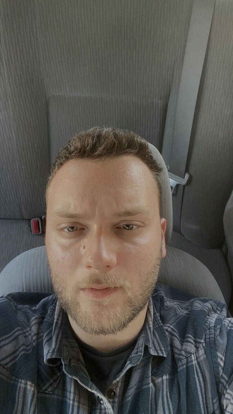  53968070  Ekin, 25 ,    