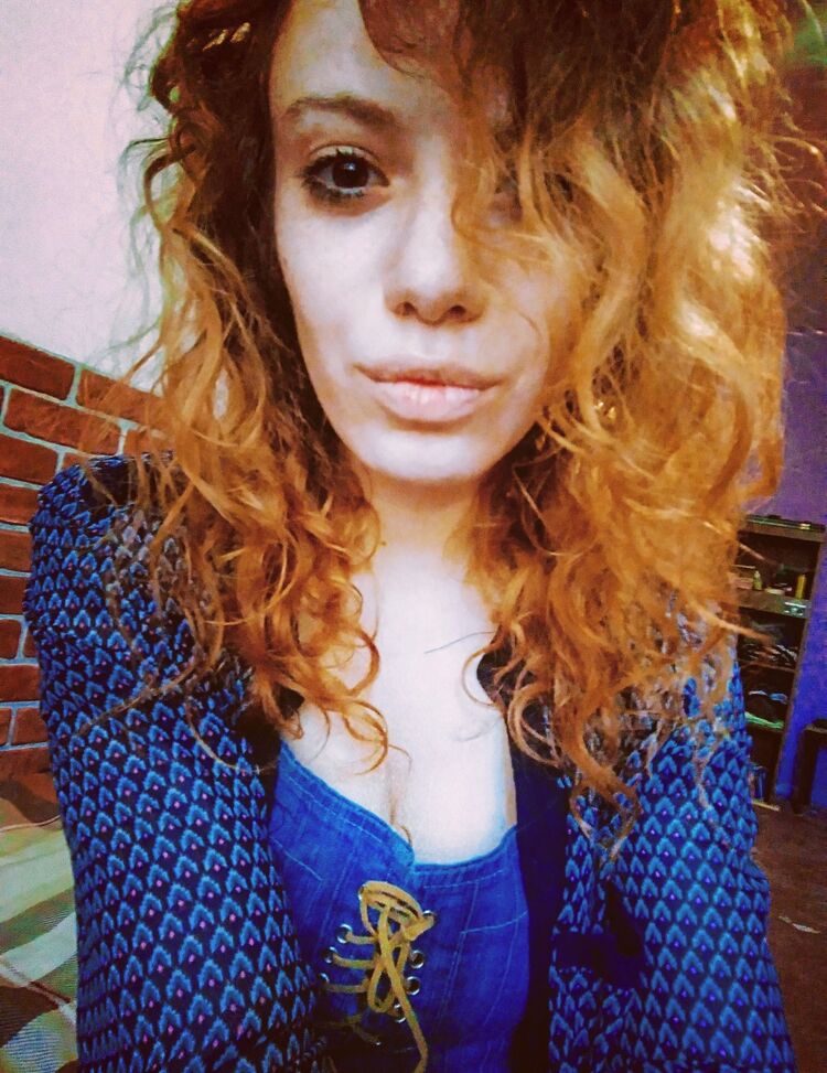  31686050  No Name, 26 ,    -